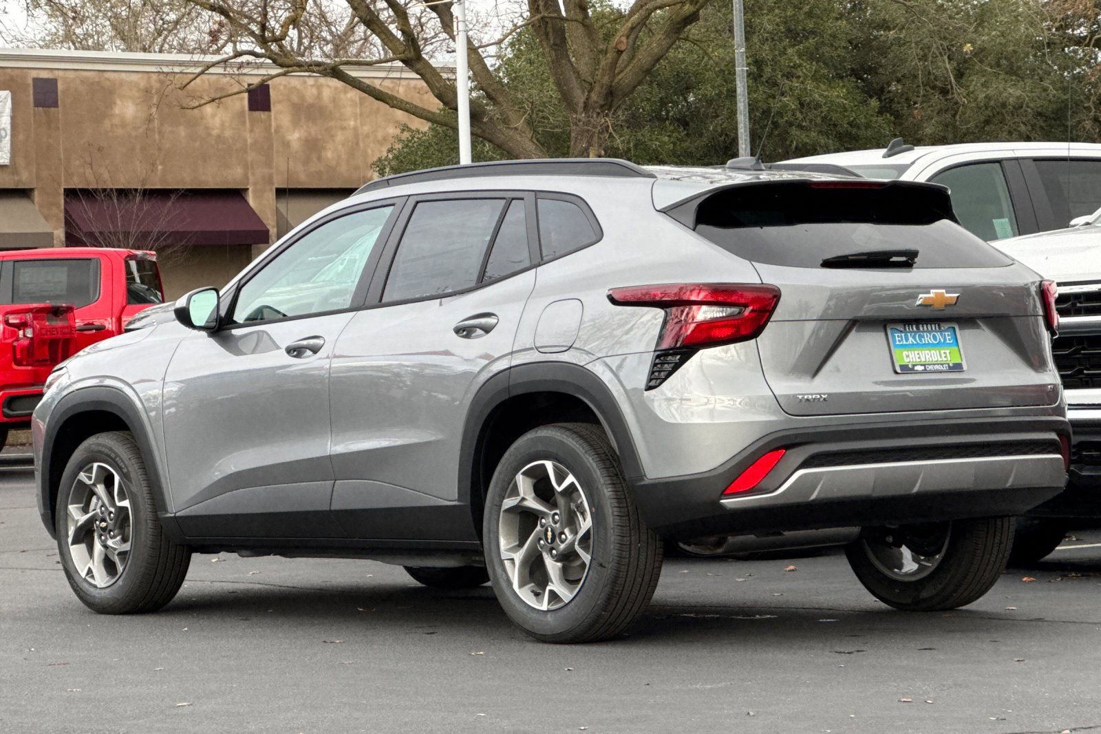 New 2026 Chevrolet Trax LT w/ Driver Confidence Package image 5