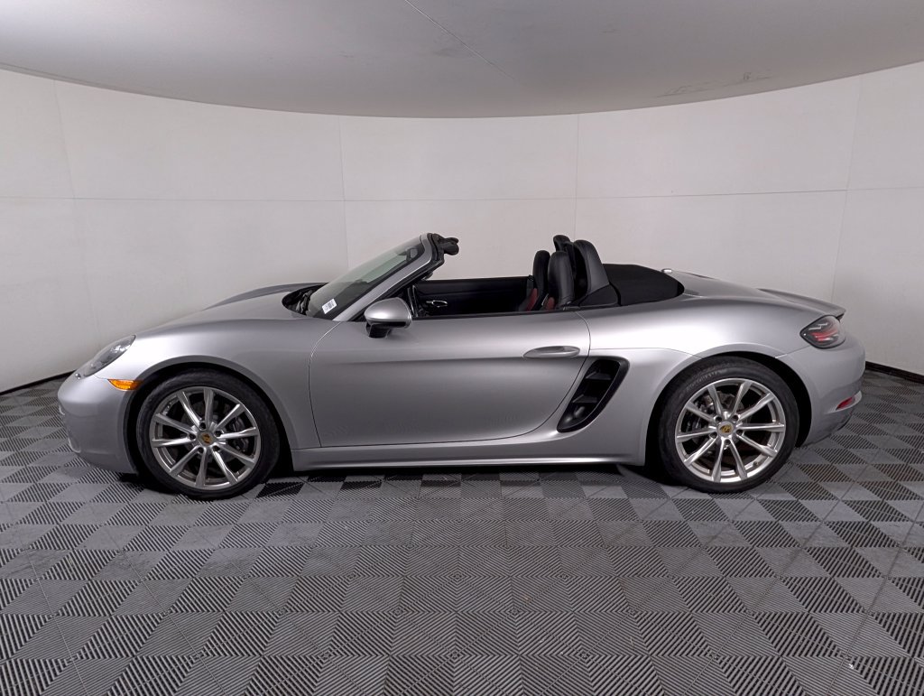 Certified 2019 Porsche 718 Boxster RWD image 2
