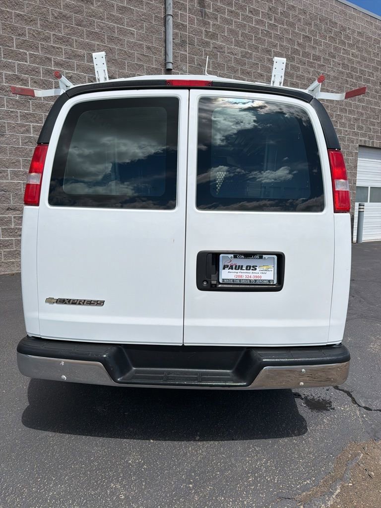 Used 2020 Chevrolet Express 2500 w/ Driver Convenience Package RWD image 5