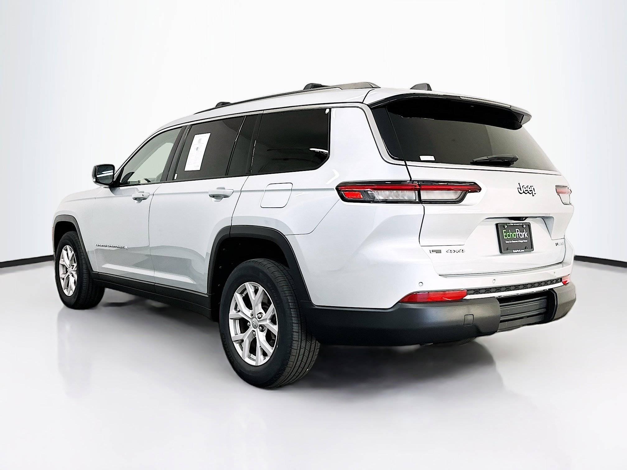 Used 2021 Jeep Grand Cherokee L Limited AWD/4WD image 5