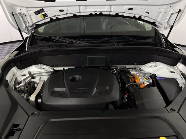 Certified 2024 Volvo XC90 T8 Plus w/ Protection Package Premier AWD/4WD image 39