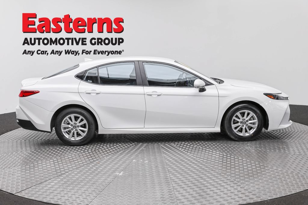 Used 2025 Toyota Camry LE FWD image 4