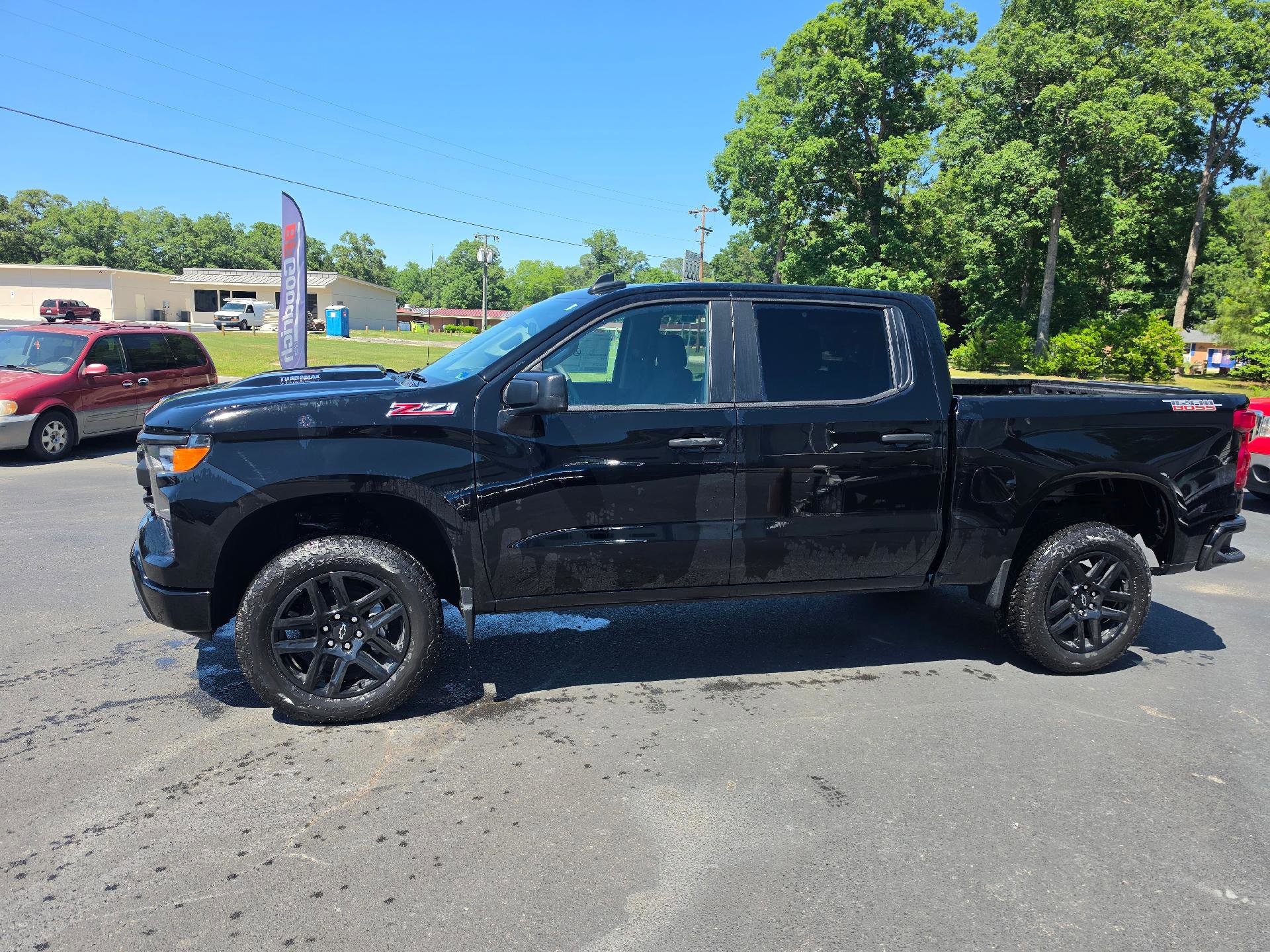 New 2026 Chevrolet Silverado 1500 Custom Trail Boss AWD/4WD image 2