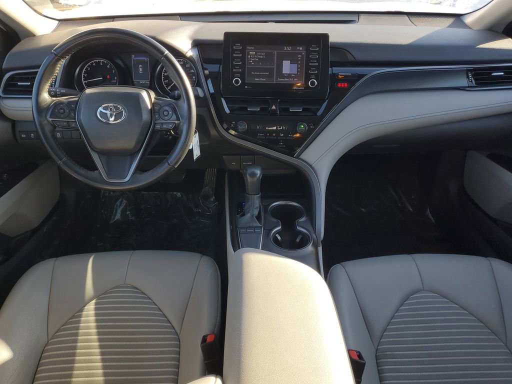 Used 2023 Toyota Camry SE image 16