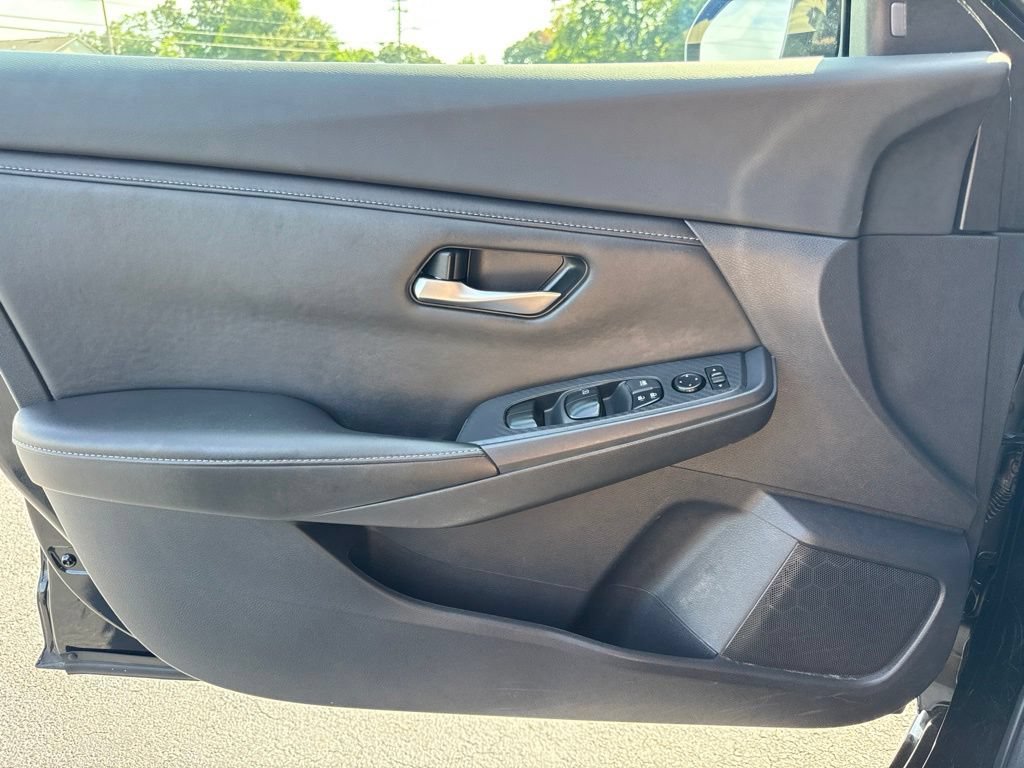 Used 2022 Nissan Sentra SV FWD image 10