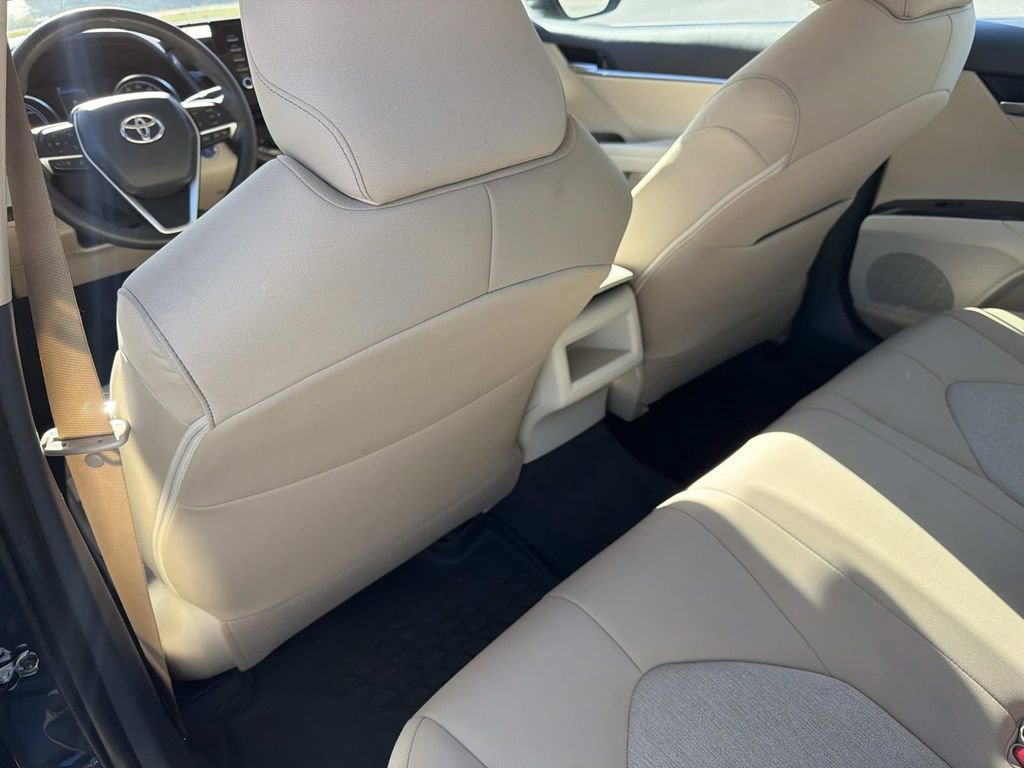 Used 2021 Toyota Camry LE image 16
