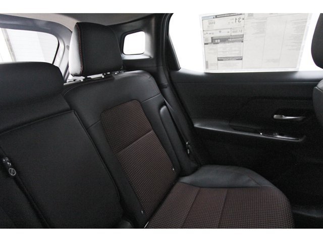New 2027 Nissan Kicks SR w/ SR Premium Package FWD image 10