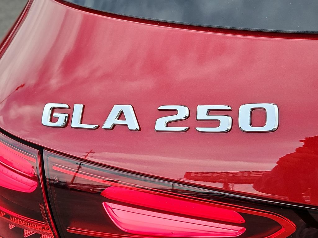 New 2026 Mercedes-Benz GLA 250 image 14