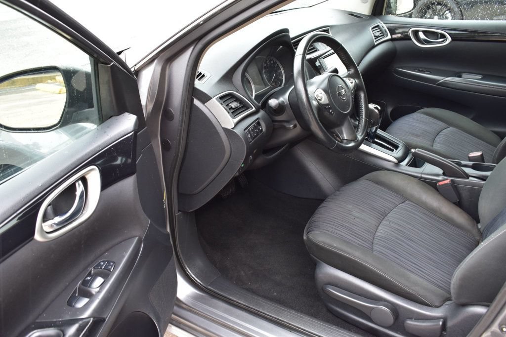 Used 2019 Nissan Sentra SV FWD image 12