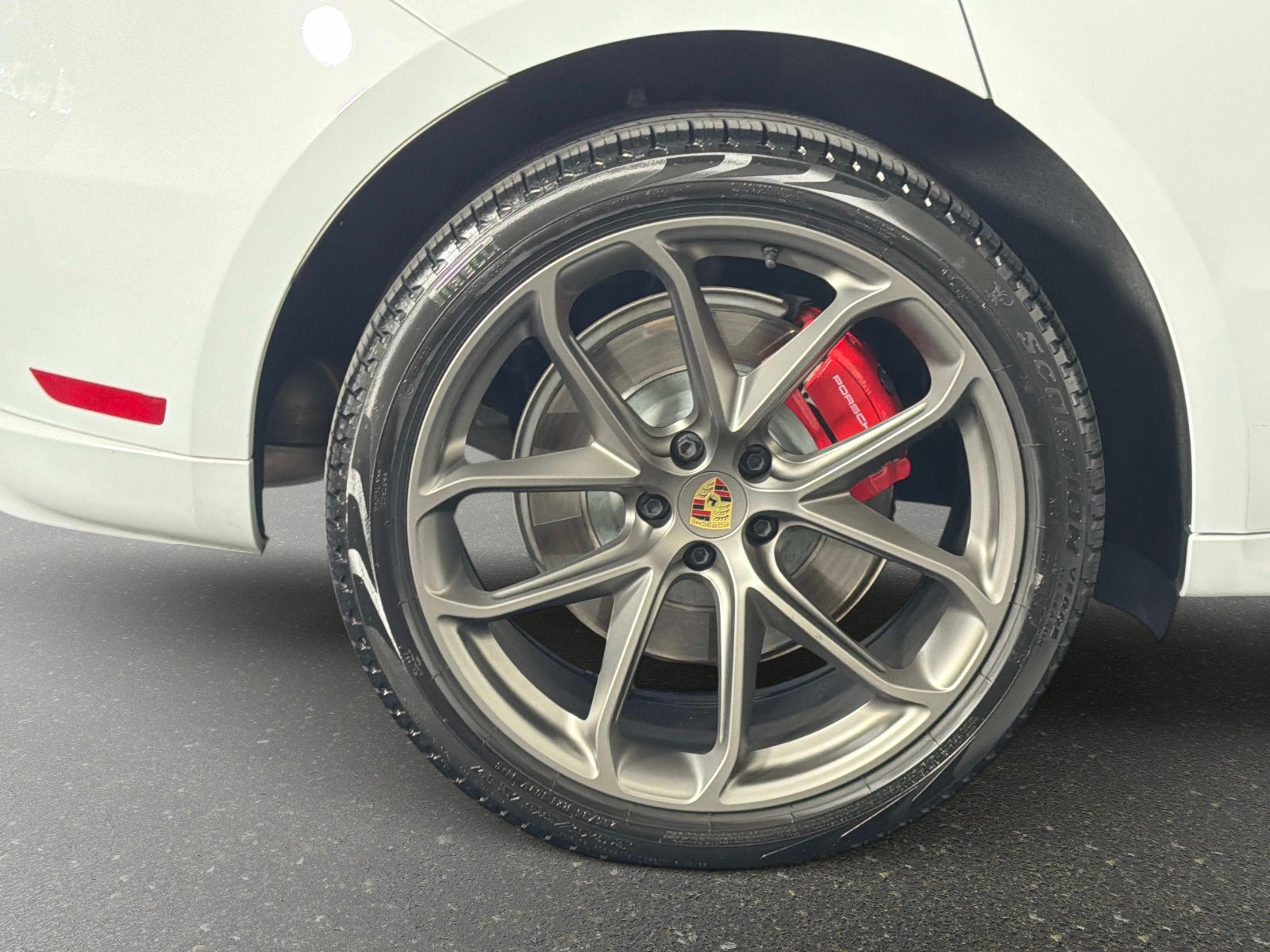 Used 2024 Porsche Macan GTS AWD/4WD image 19