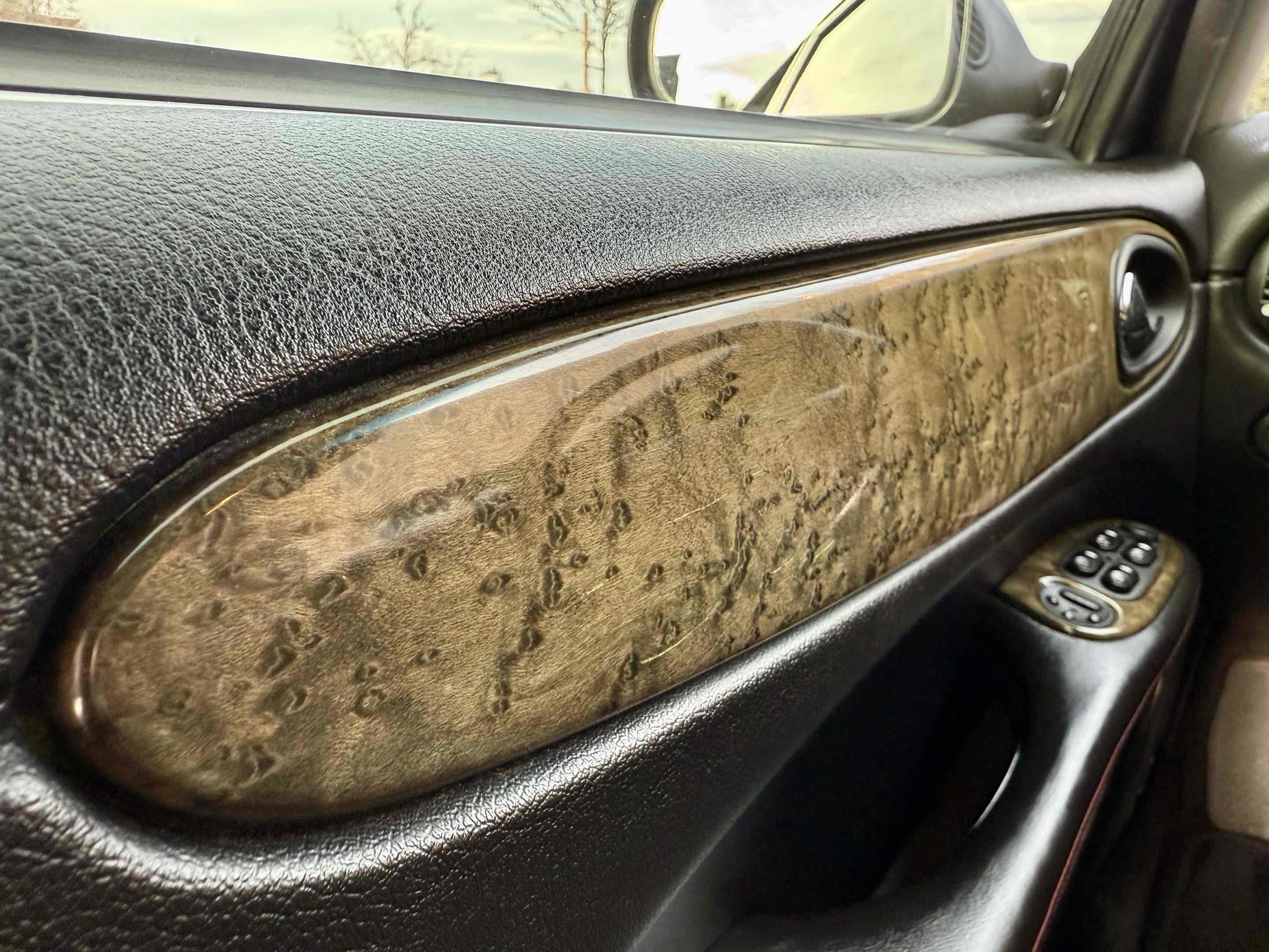 Used 2002 Jaguar XJ8 image 54