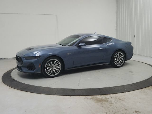 Used 2026 Ford Mustang GT Premium RWD image 4