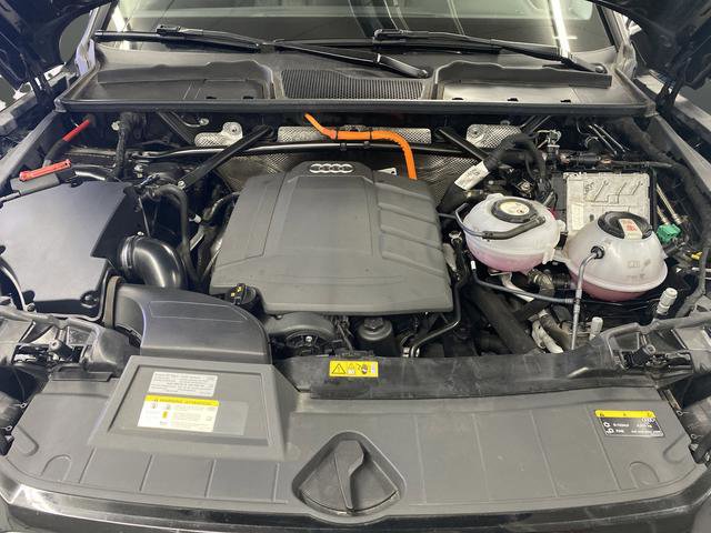 Used 2021 Audi Q5 e Premium w/ Convenience Package image 35