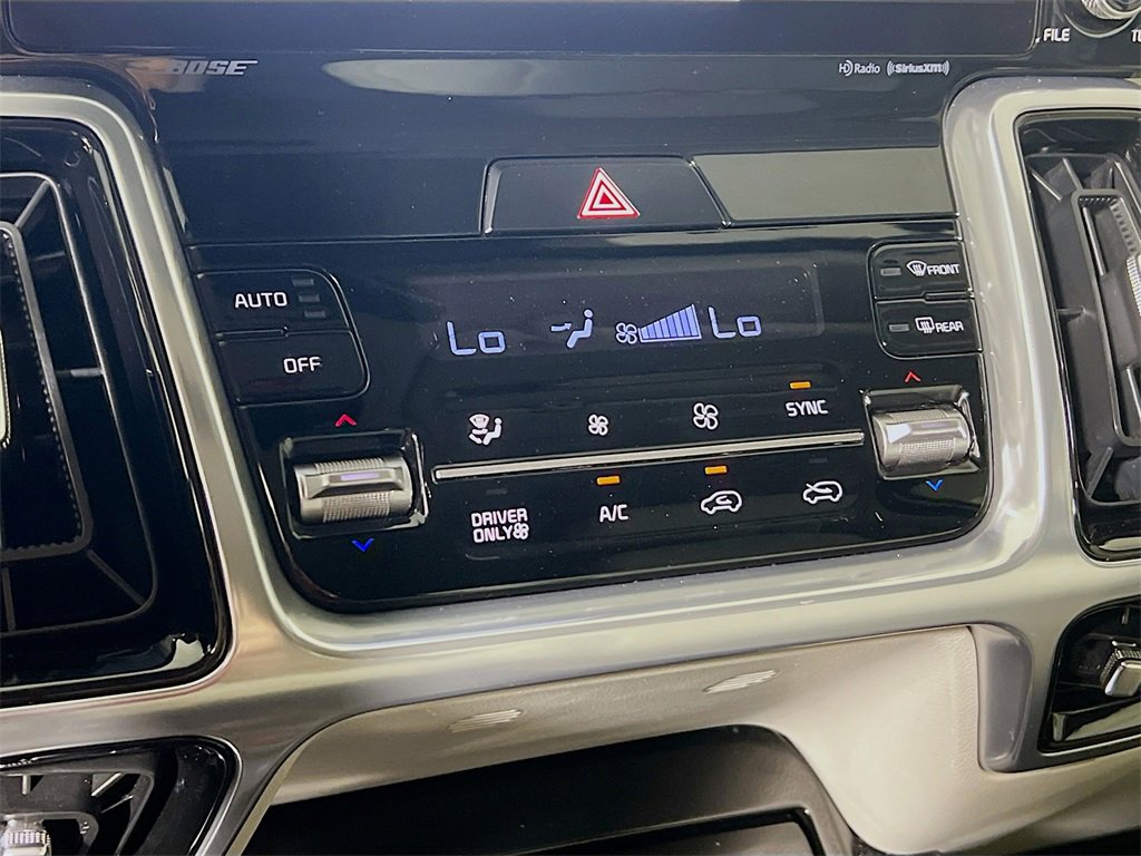 Used 2023 Kia Sorento SX Prestige image 16