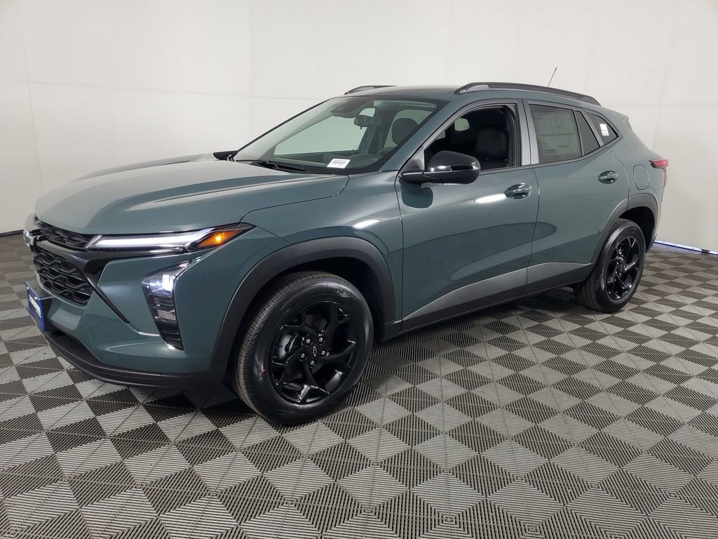 New 2026 Chevrolet Trax LT w/ Midnight Edition image 8