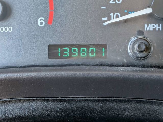 Used 2000 Jeep Wrangler Sahara AWD/4WD image 29