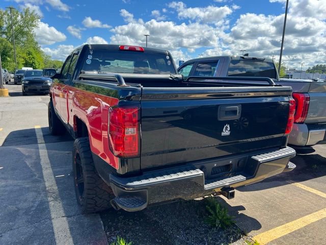 Used 2017 Chevrolet Silverado 1500 LT w/ All Star Edition AWD/4WD image 4