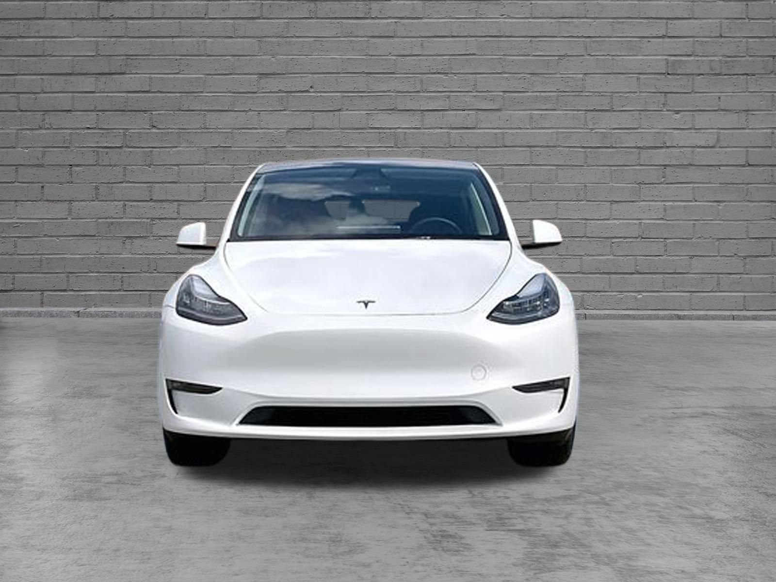 Used 2023 Tesla Model Y Long Range AWD/4WD image 5