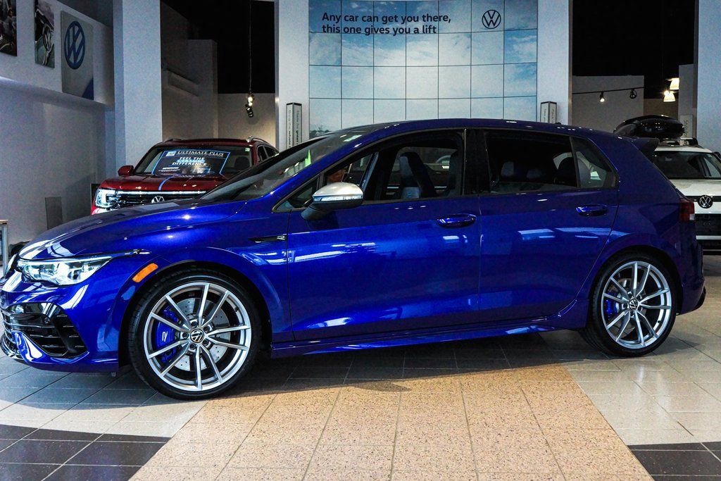 New 2024 Volkswagen Golf R image 2