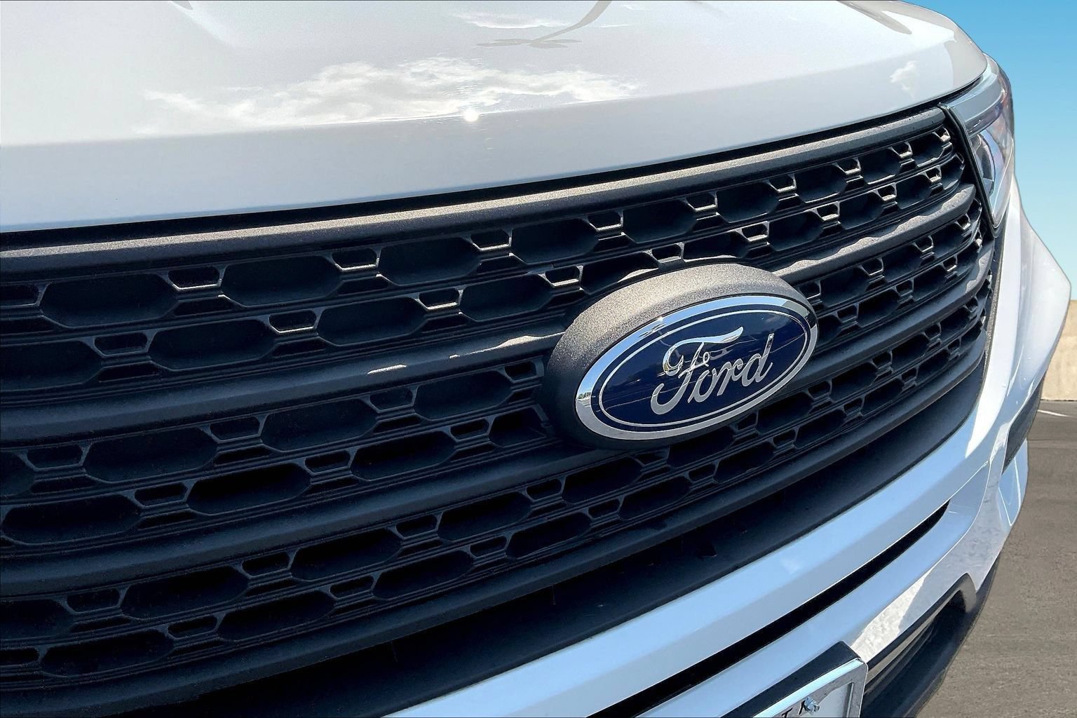 Used 2023 Ford Explorer 4WD image 31