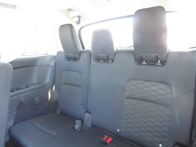 Used 2023 Nissan Pathfinder S AWD/4WD image 13