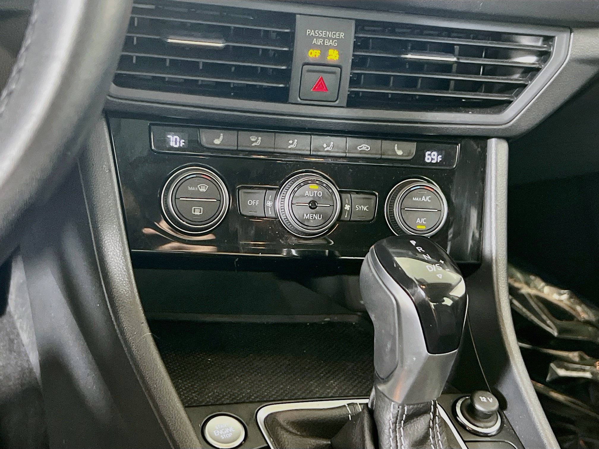 Used 2023 Volkswagen Jetta SE FWD image 15
