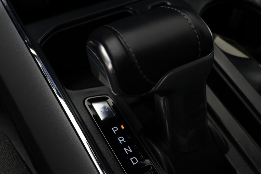 Used 2024 Ford F150 Lightning XLT image 13