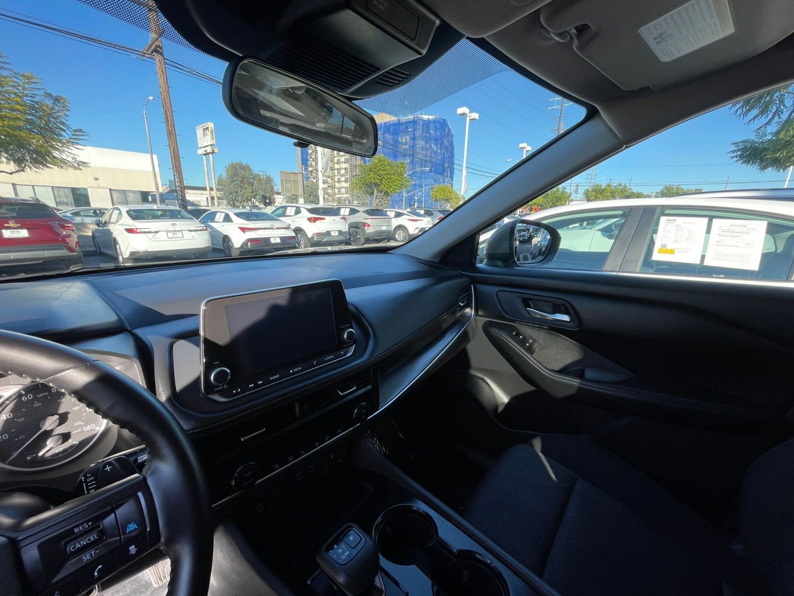 Used 2025 Nissan Rogue SV image 35