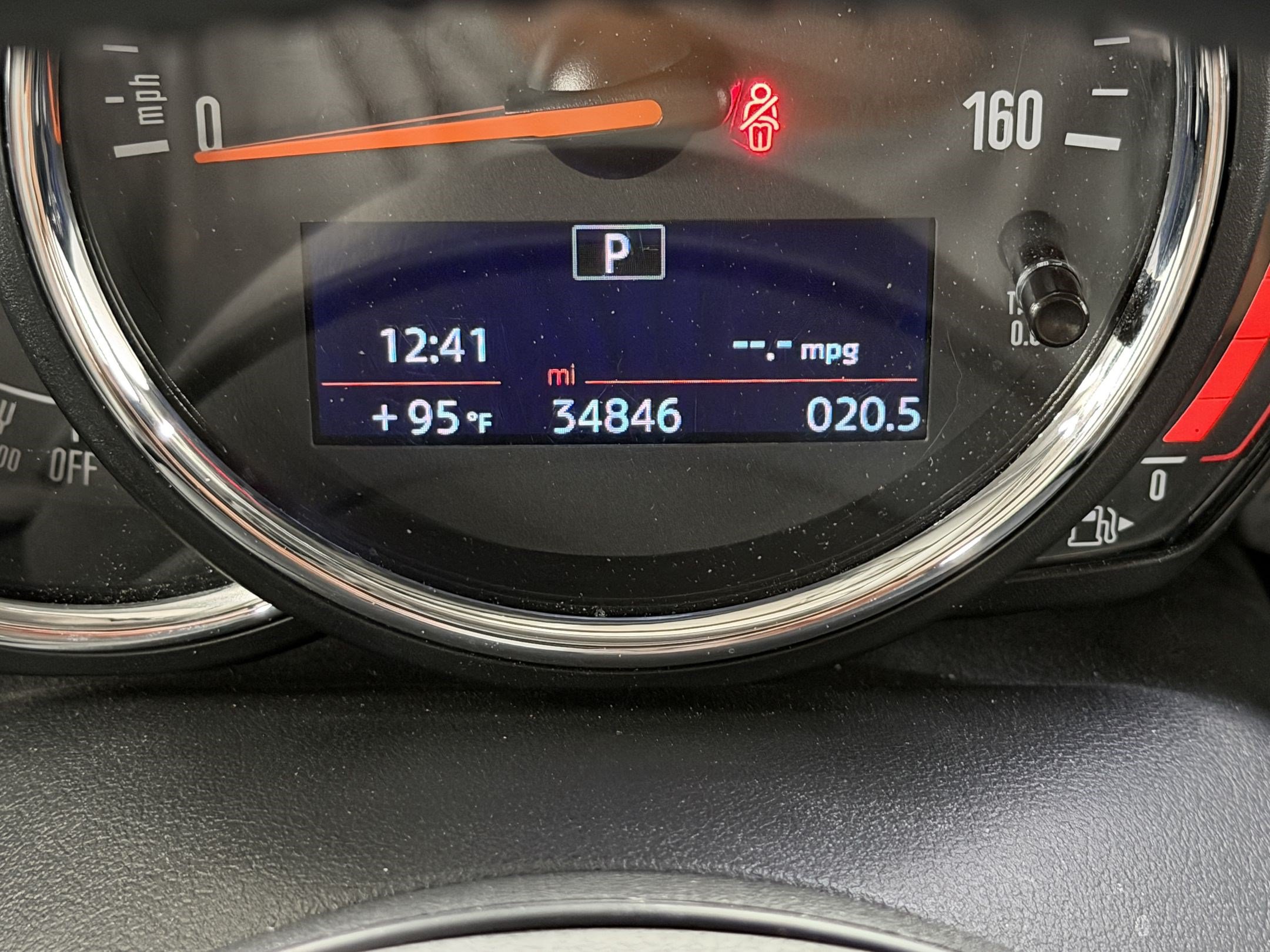 Used 2019 MINI Cooper 2-Door Hardtop w/ Signature Upholstery Package FWD image 20
