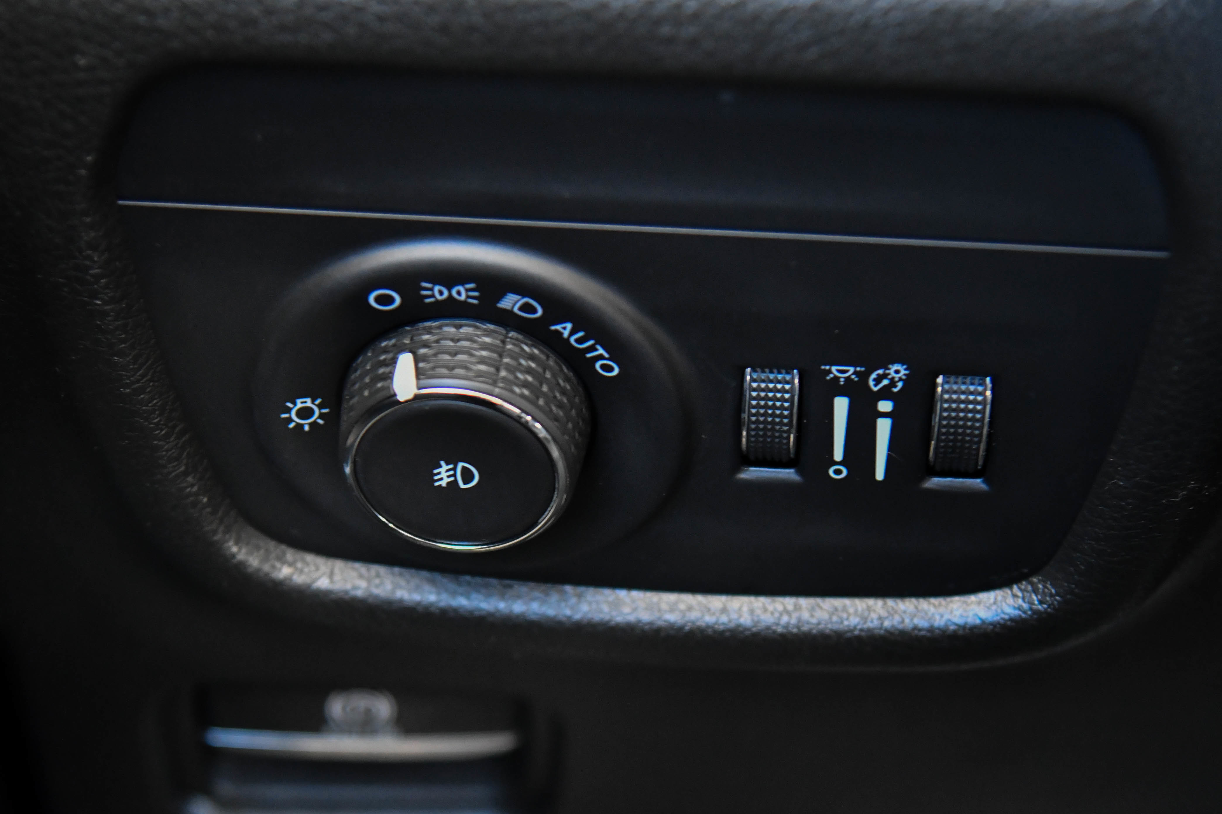 Used 2022 Jeep Grand Cherokee L Limited image 35