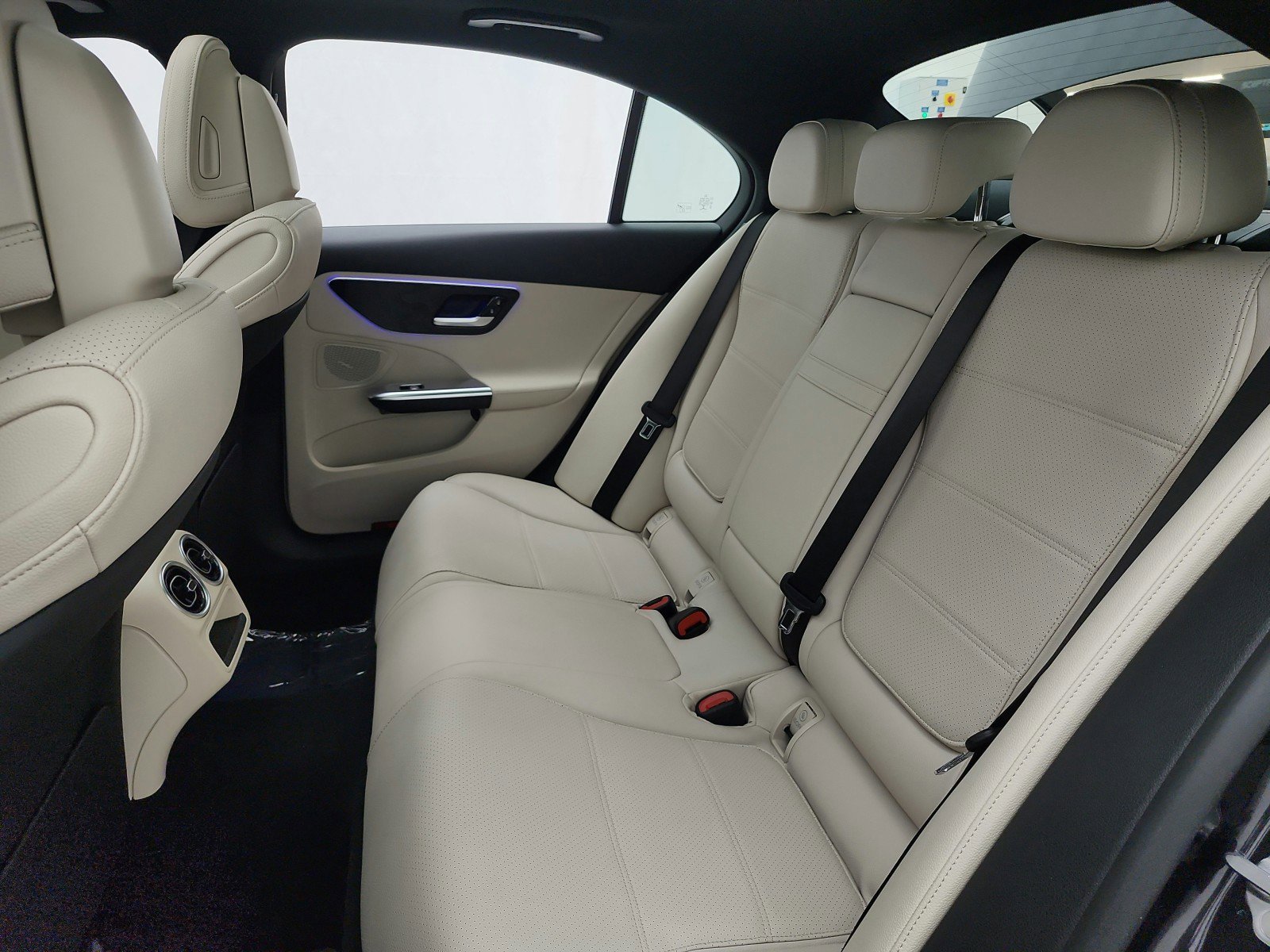 Used 2023 Mercedes-Benz C 300 Sedan image 30