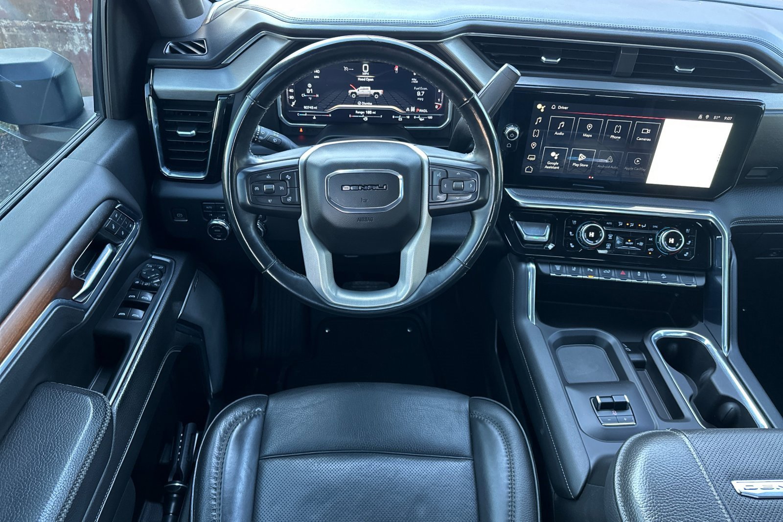 Used 2024 GMC Sierra 3500 Denali w/ Denali Reserve Package image 15