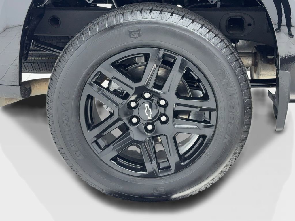Used 2025 Chevrolet Silverado 1500 Custom image 50