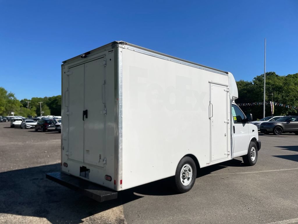 Used 2019 GMC Savana 3500 w/ Power Convenience Package RWD image 5