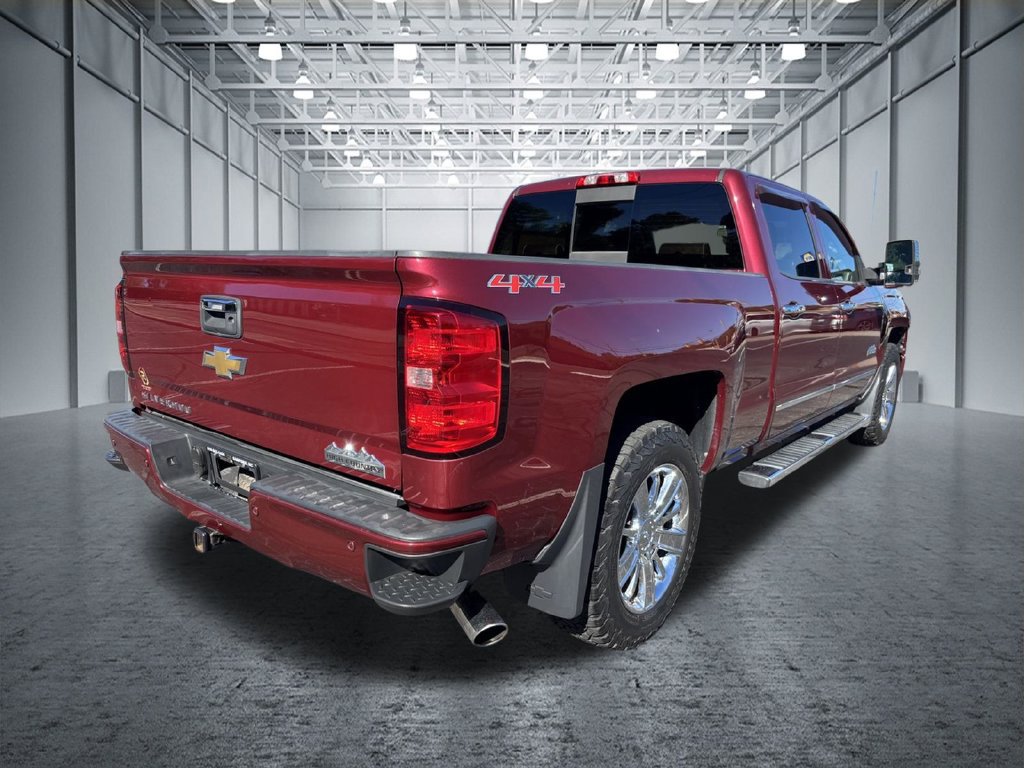 Used 2014 Chevrolet Silverado 1500 High Country w/ High Country Premium Package AWD/4WD image 3