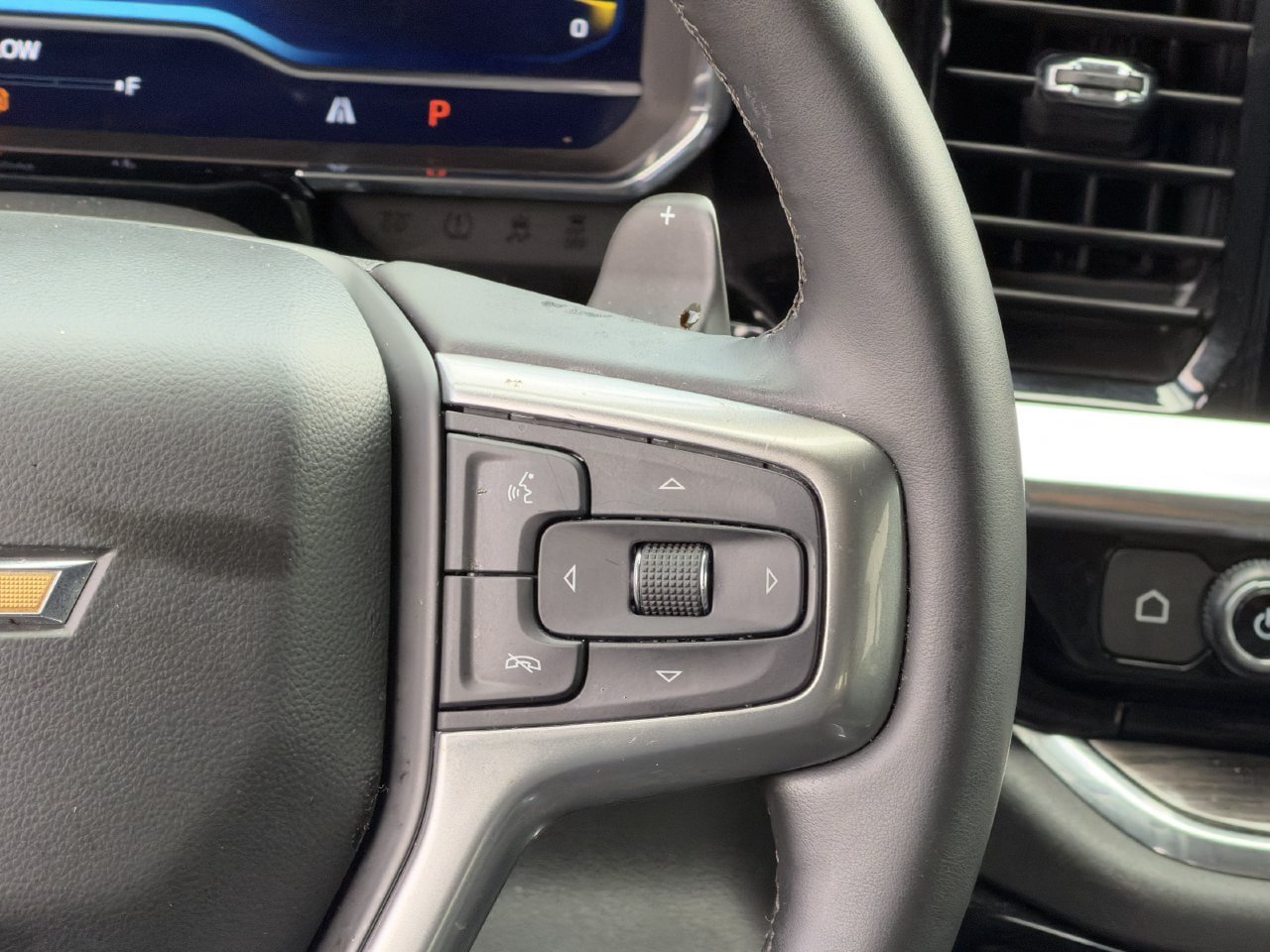 Used 2024 Chevrolet Silverado 1500 LTZ w/ Technology Package RWD image 16