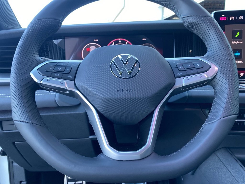 New 2026 Volkswagen Tiguan SE R-Line image 18