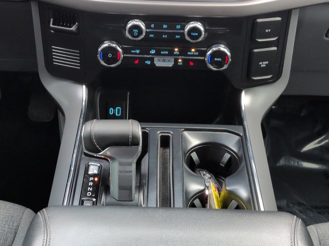 Used 2024 Ford F150 Lightning XLT AWD/4WD image 19