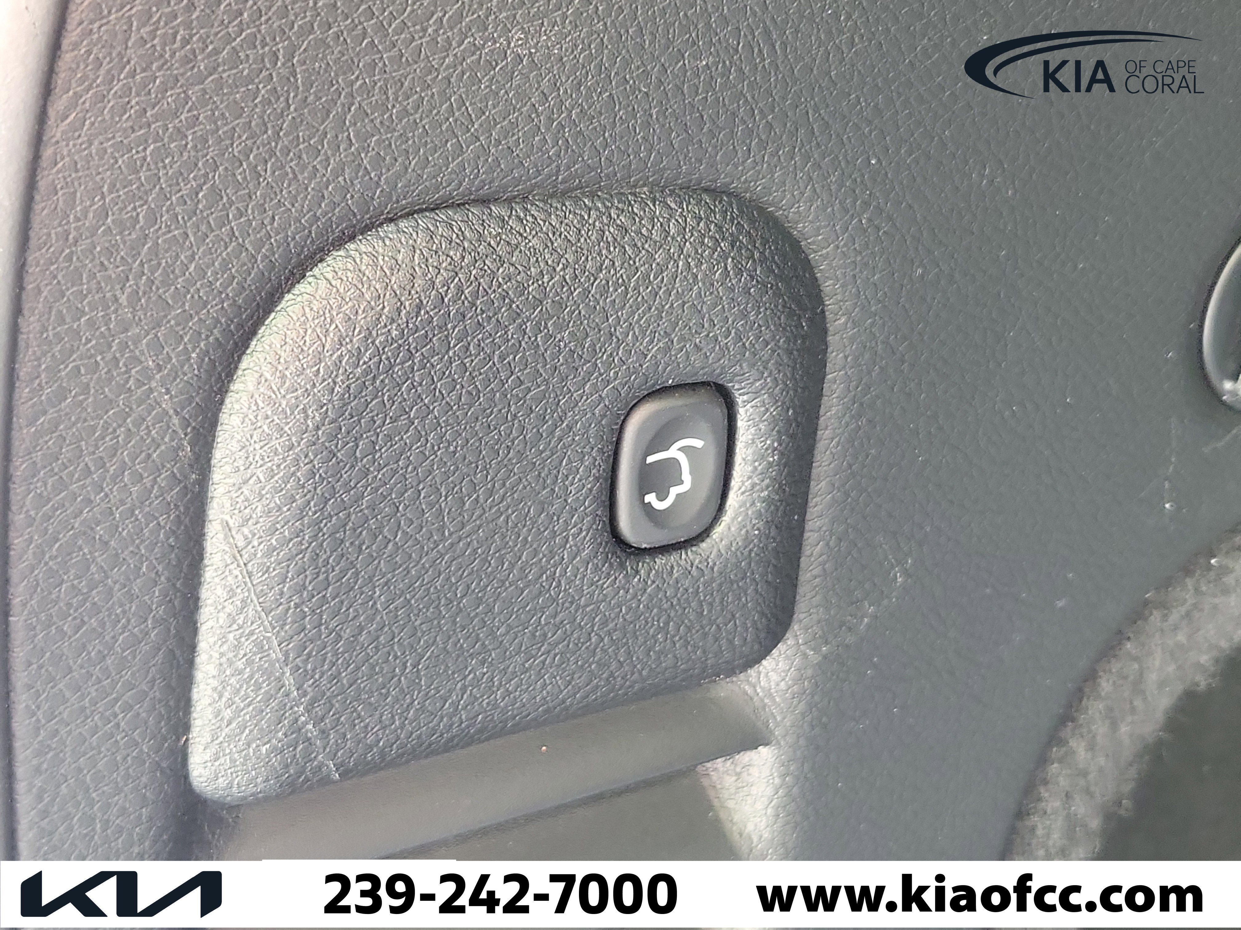 Used 2020 Jeep Grand Cherokee Trackhawk AWD/4WD image 10