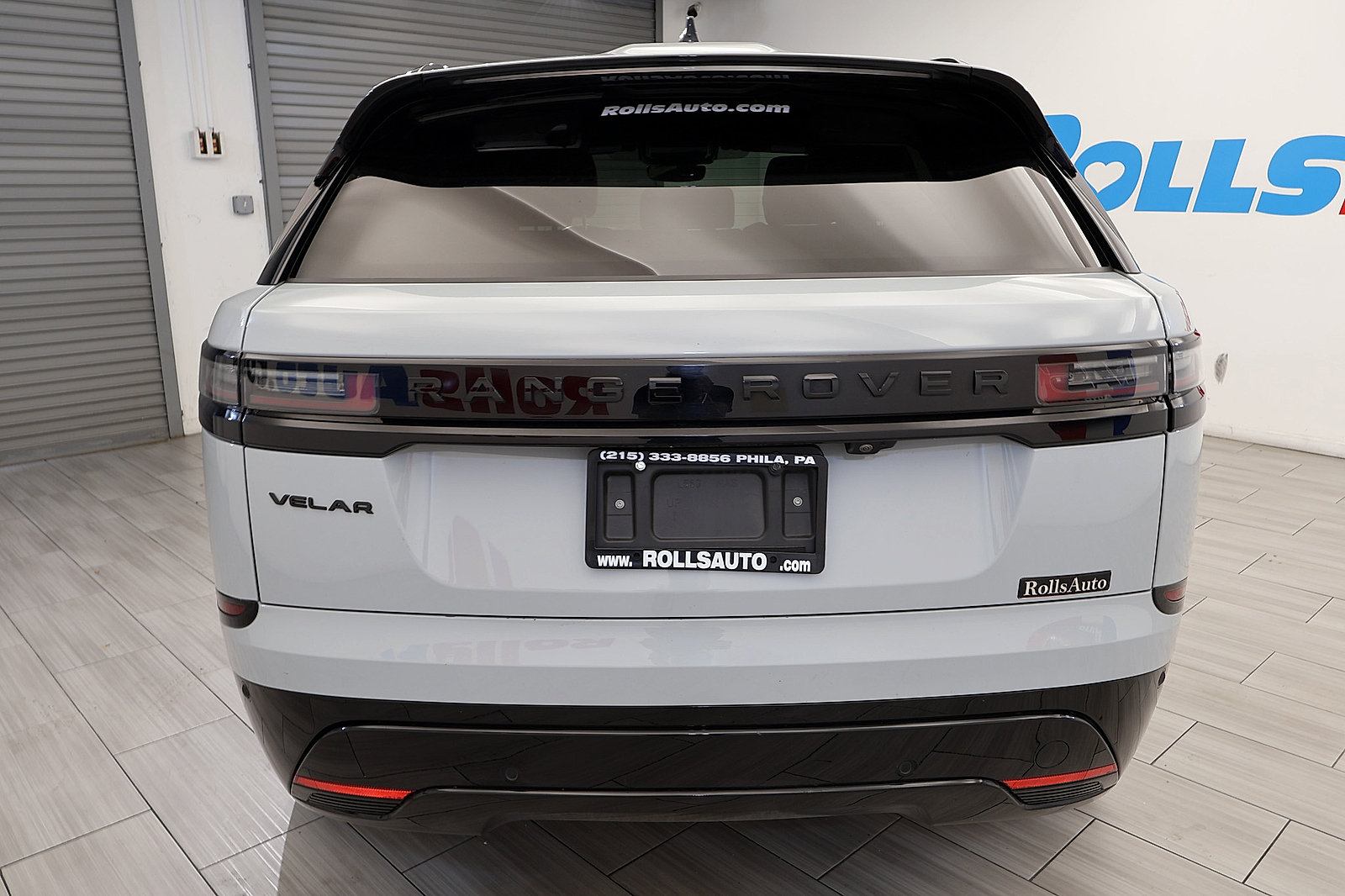 Used 2025 Land Rover Range Rover Velar Dynamic SE AWD/4WD image 4