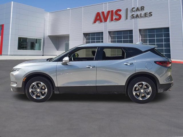 Used 2025 Chevrolet Blazer LT FWD image 10