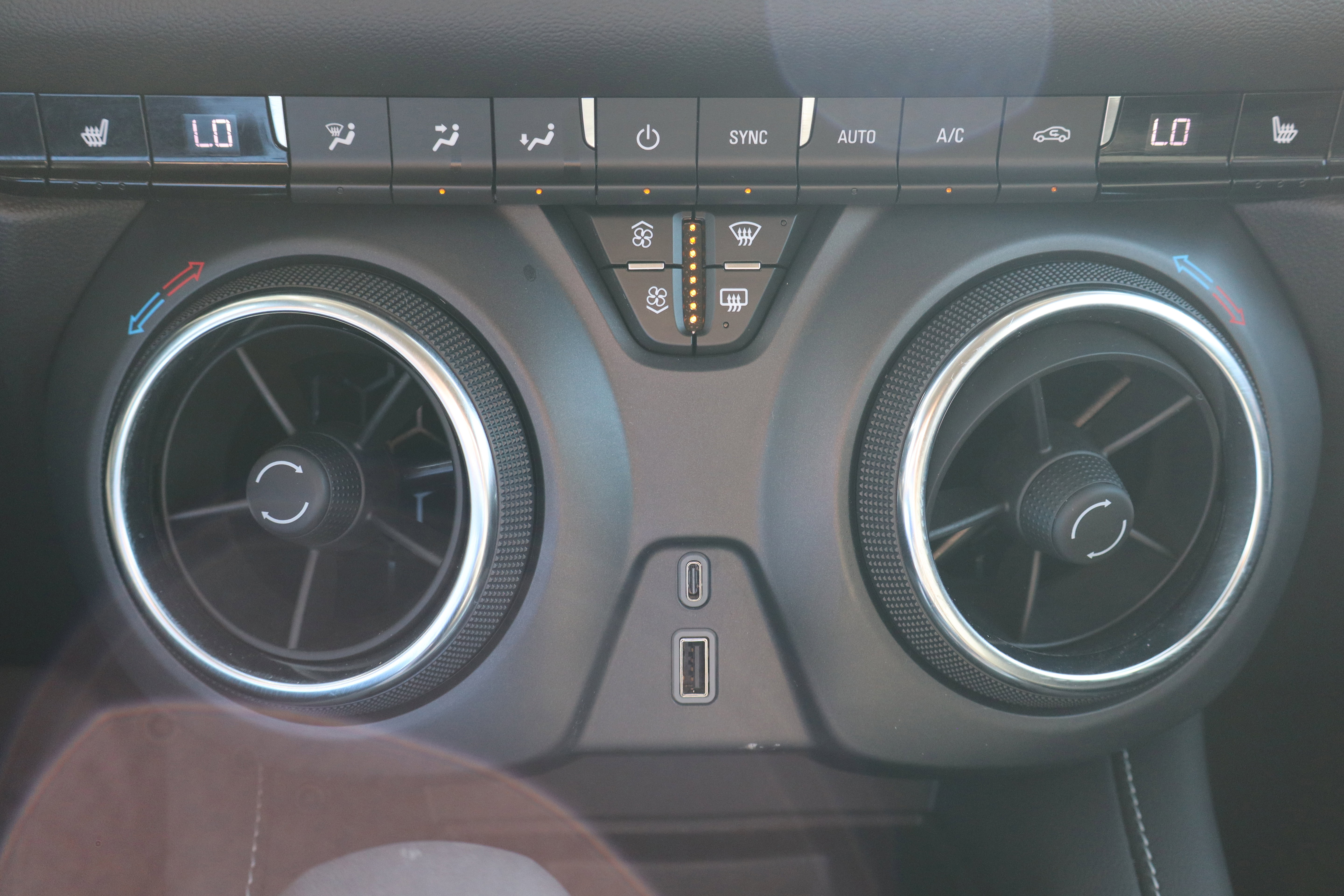 Used 2024 Chevrolet Blazer LT w/ Convenience Package FWD image 21