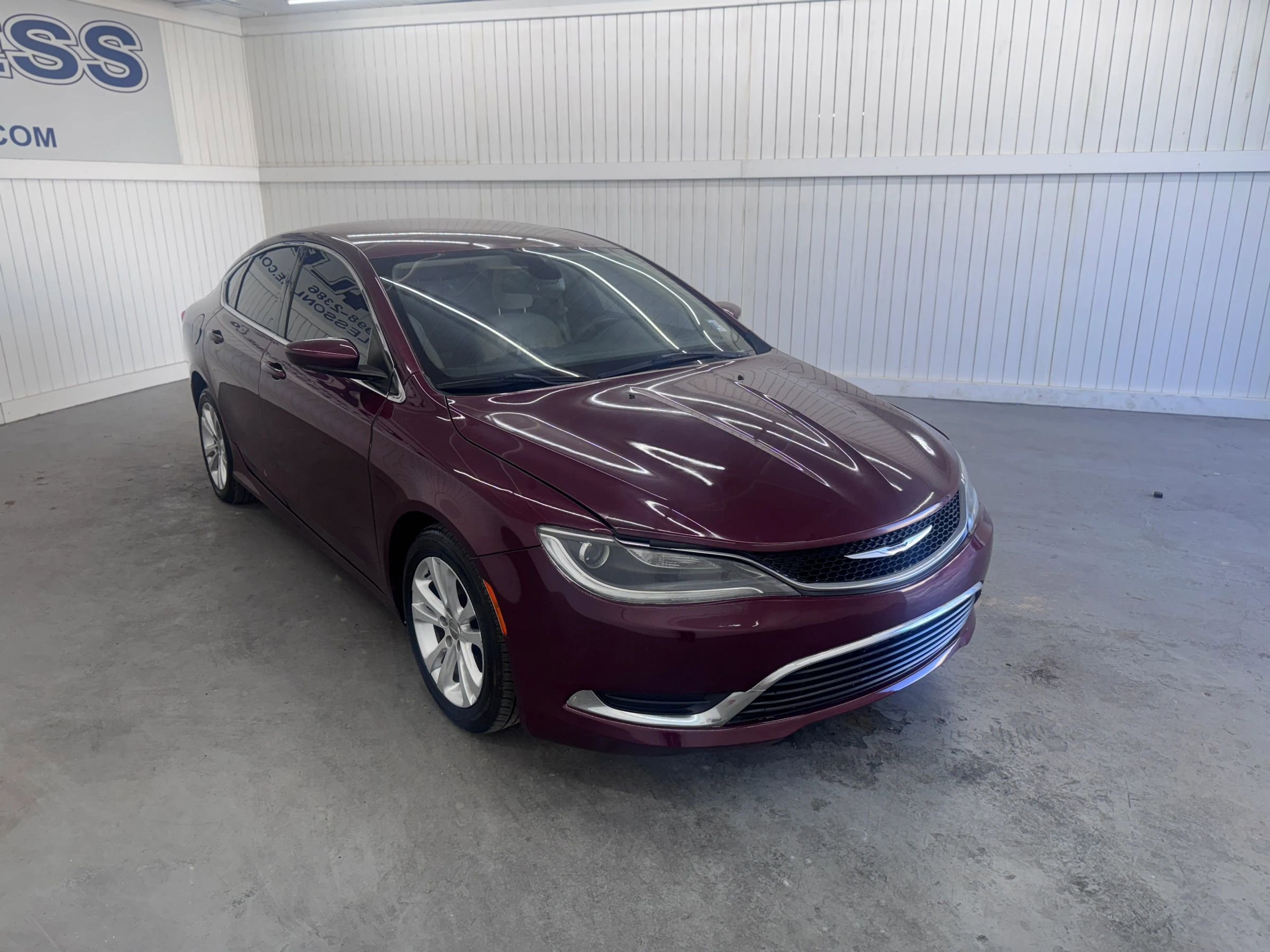Used 2016 Chrysler 200 Limited image 3