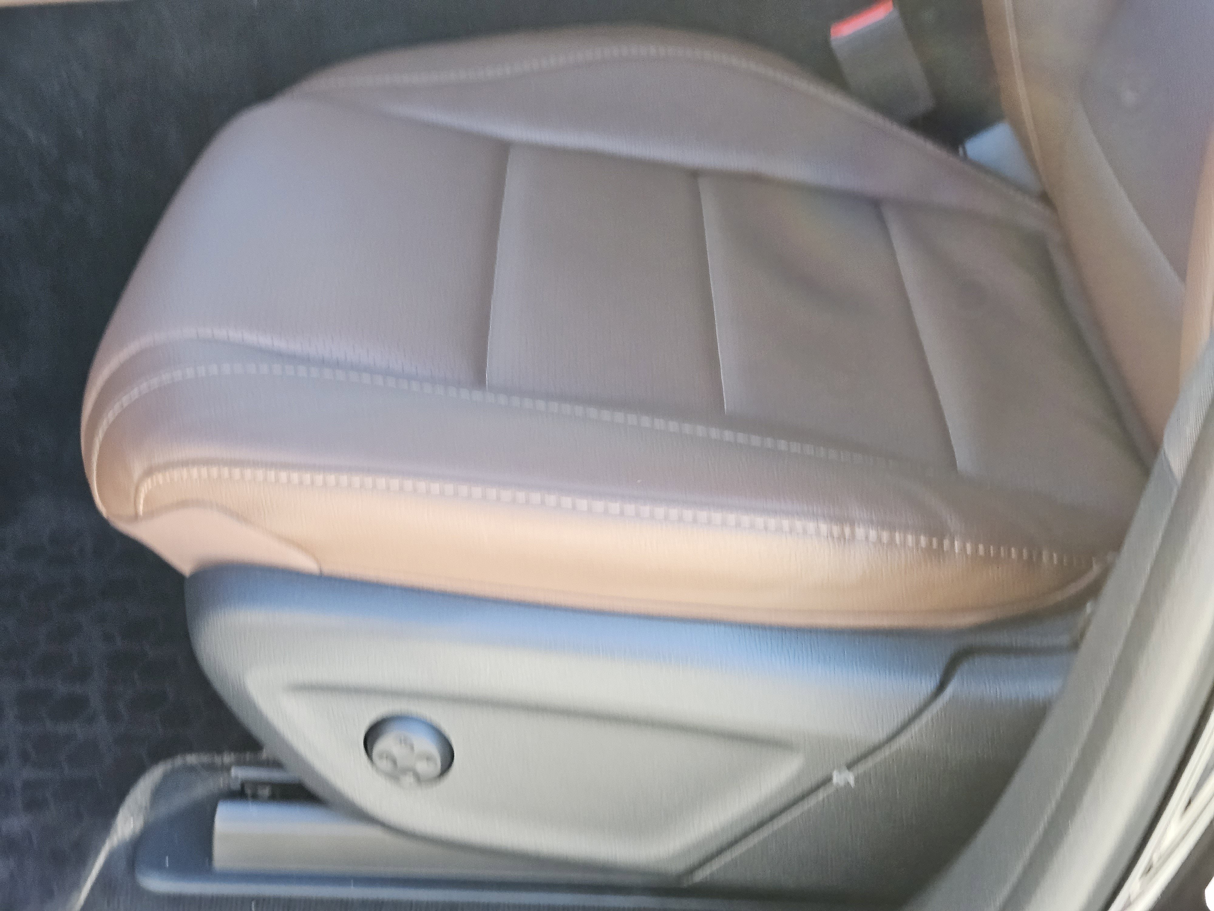 Used 2025 Mercedes-Benz GLE 450 4MATIC image 24