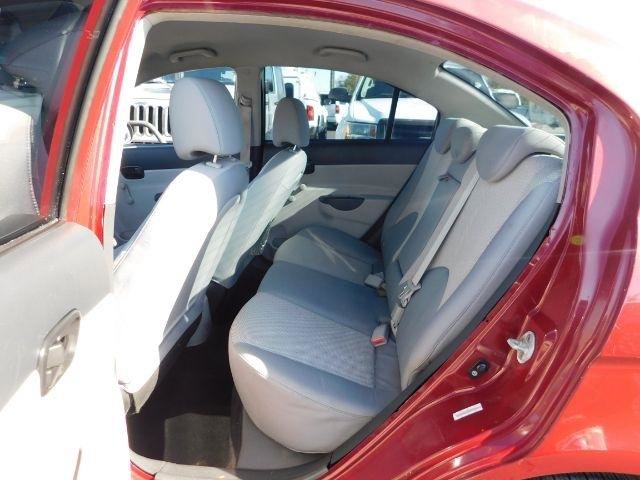 Used 2011 Hyundai Accent GLS FWD image 12