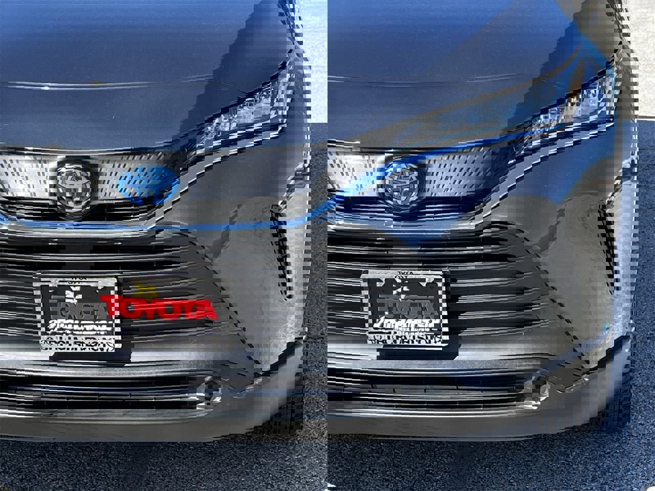 Used 2021 Toyota Venza LE image 8