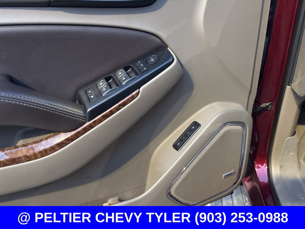 Used 2019 Chevrolet Suburban Premier AWD/4WD image 12