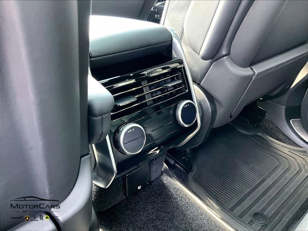 Used 2024 Land Rover Range Rover SE image 28