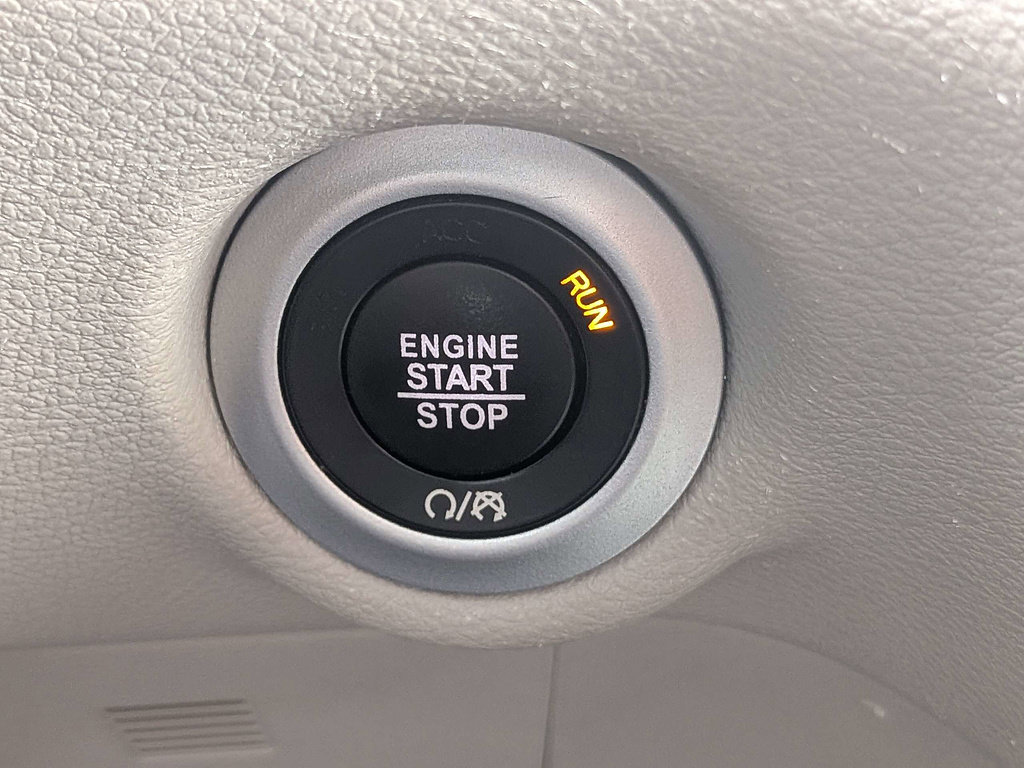 Certified 2022 Chrysler Voyager LX FWD image 30