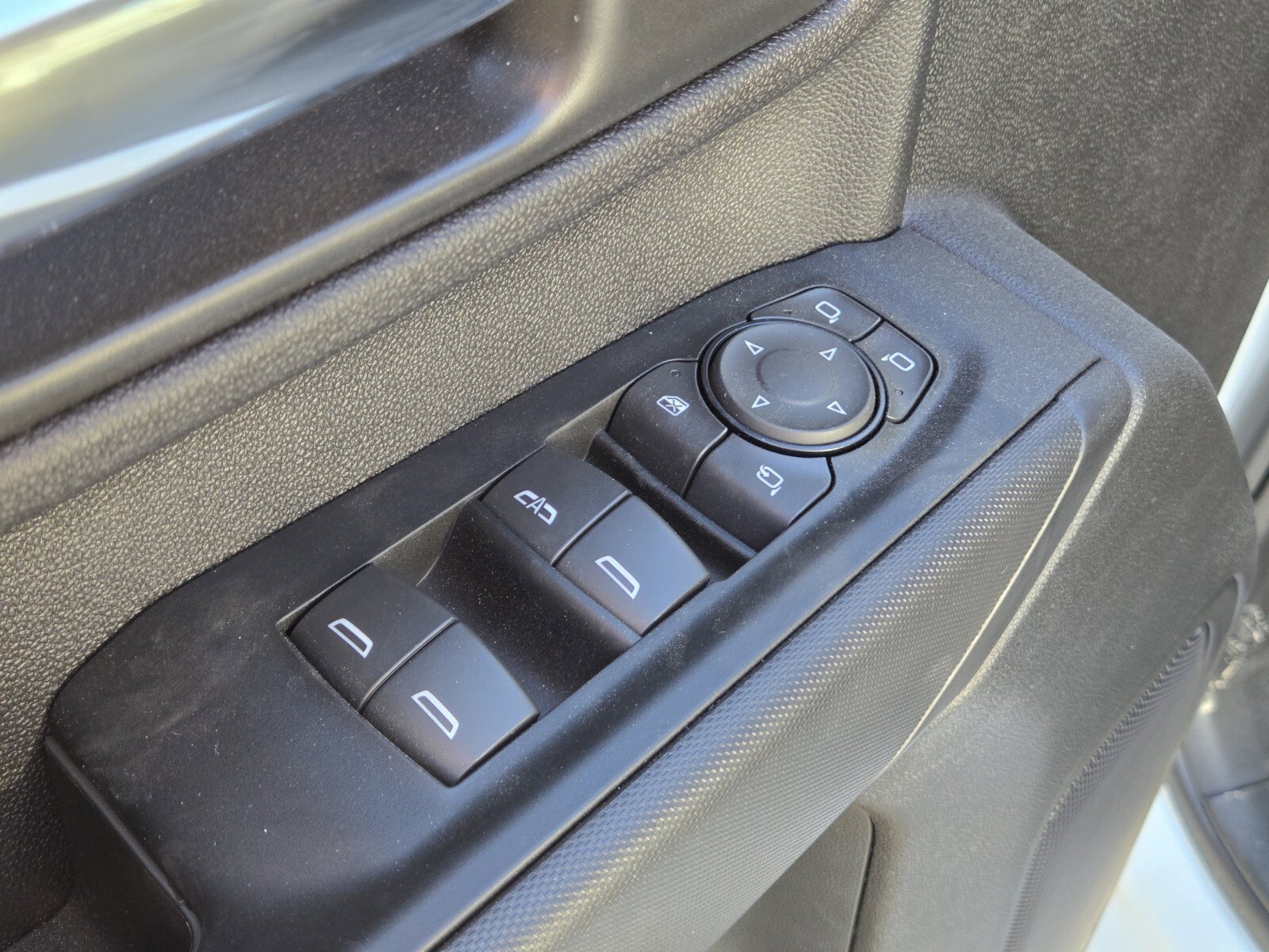 New 2024 GMC Sierra 2500 Pro w/ Convenience Package image 11